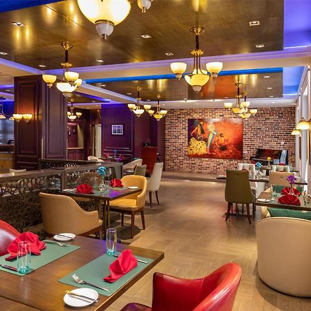 אולן בטור Kempinski Hotel Khan Palace מראה חיצוני תמונה