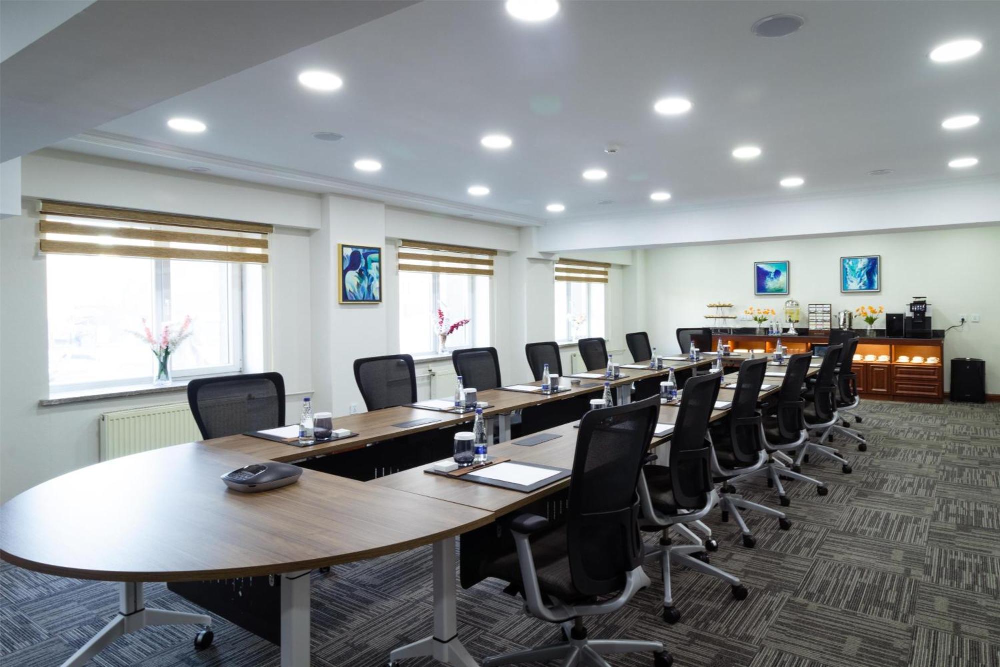 אולן בטור Kempinski Hotel Khan Palace מראה חיצוני תמונה