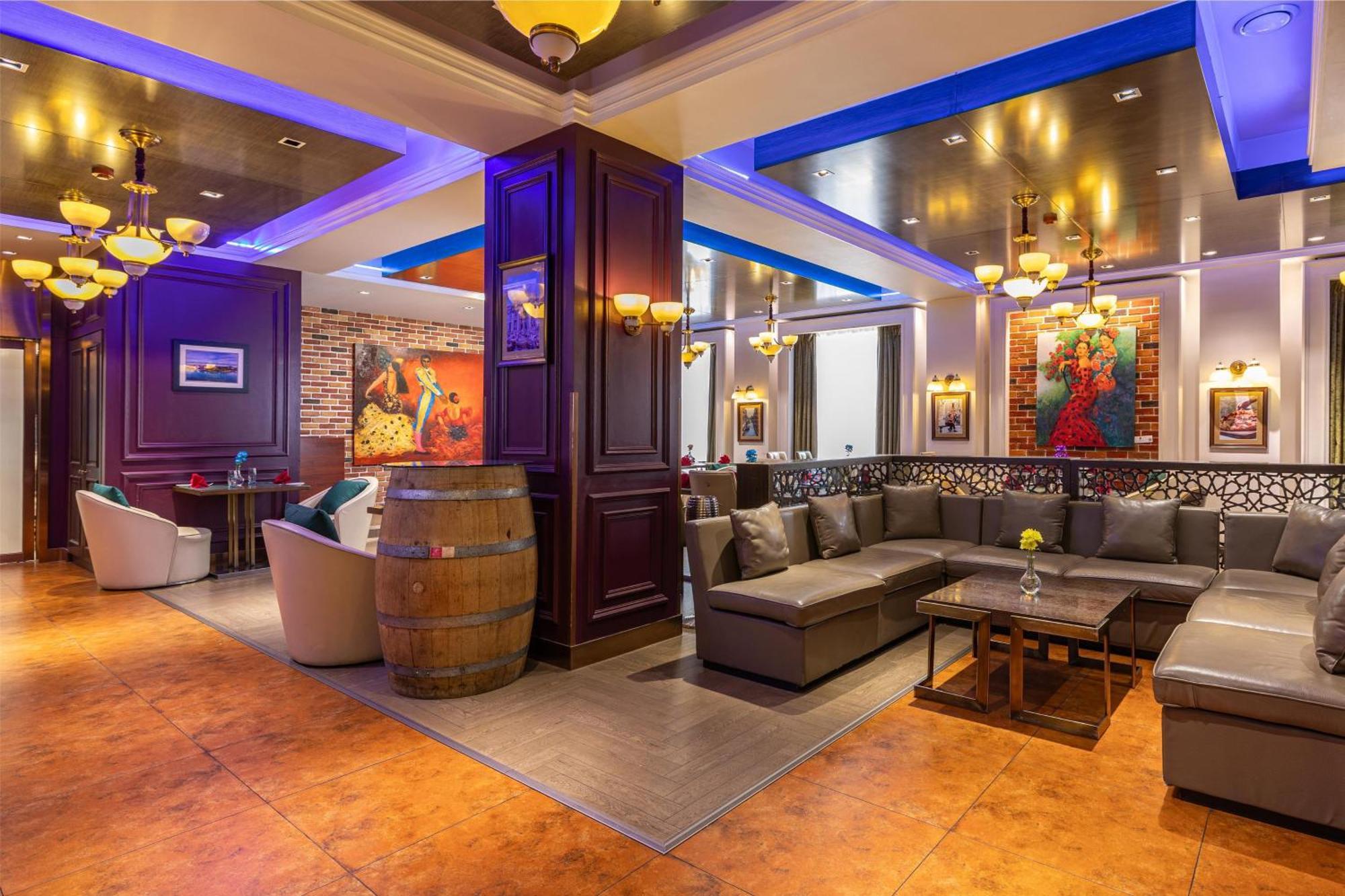 אולן בטור Kempinski Hotel Khan Palace מראה חיצוני תמונה