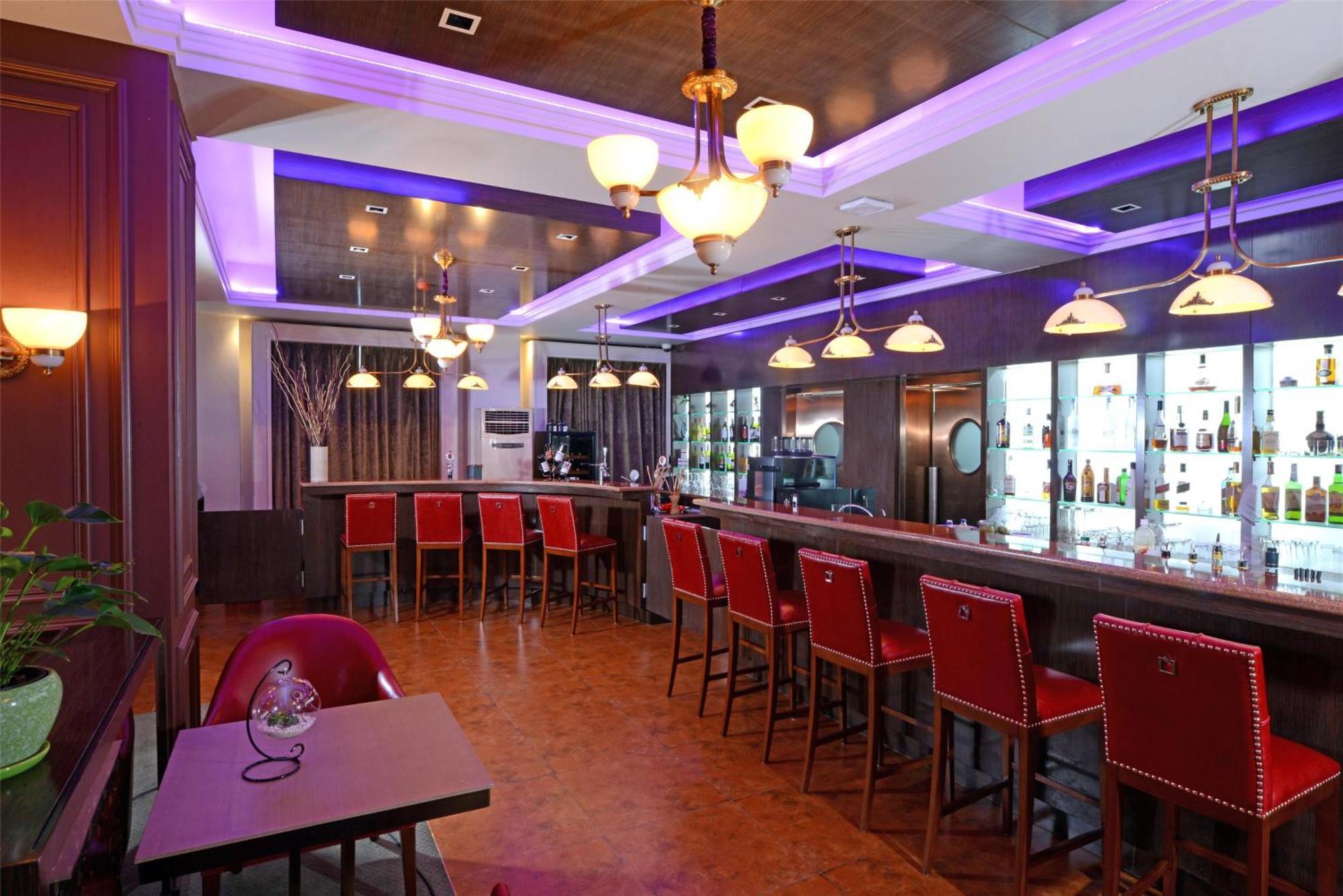 אולן בטור Kempinski Hotel Khan Palace מראה חיצוני תמונה