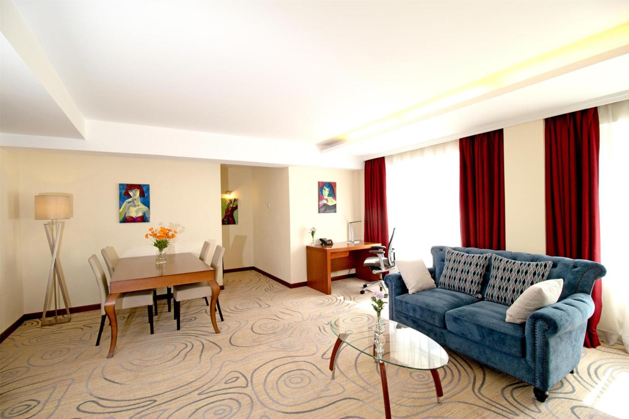 אולן בטור Kempinski Hotel Khan Palace מראה חיצוני תמונה